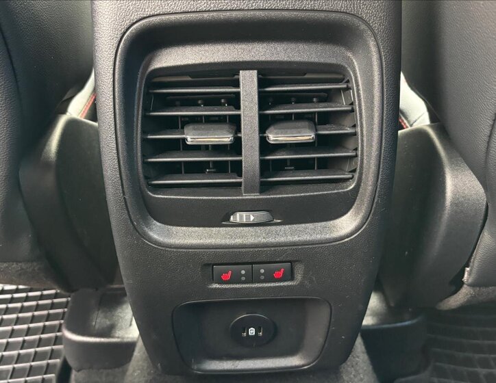 Ford Kuga SUV / Terénní 2,0 l 88 kw