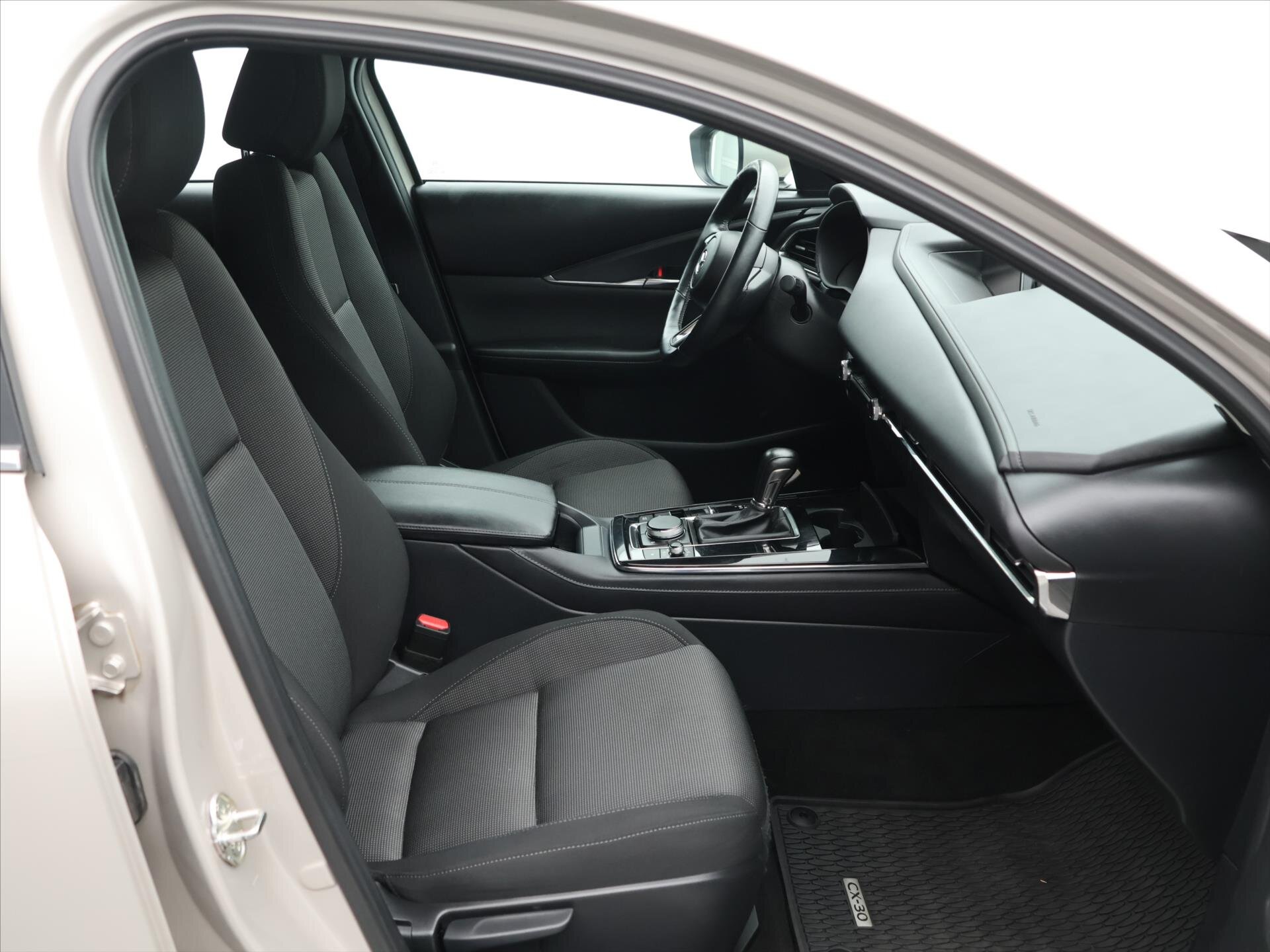 Mazda CX-30 SUV / Terénní 2,0 l 110 kw