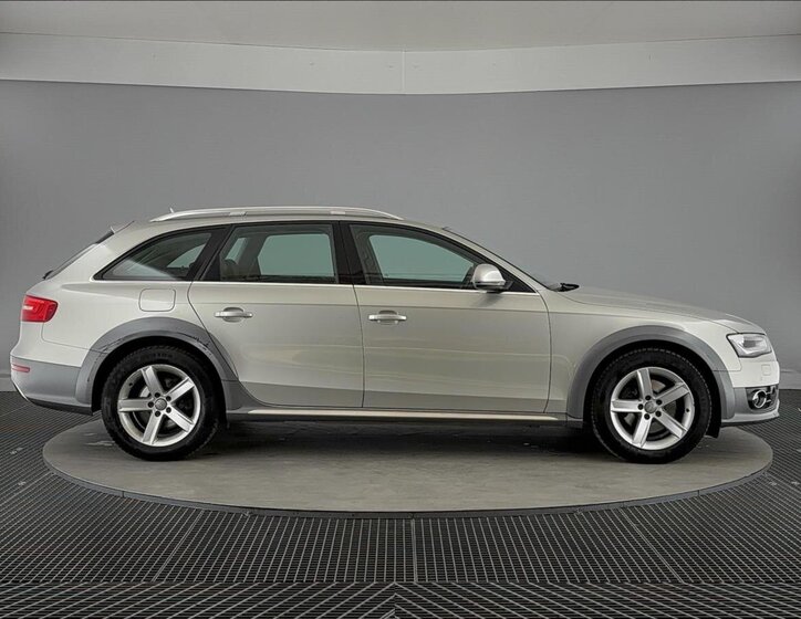 Audi A4 Allroad Kombi 2,0 l 140 kw