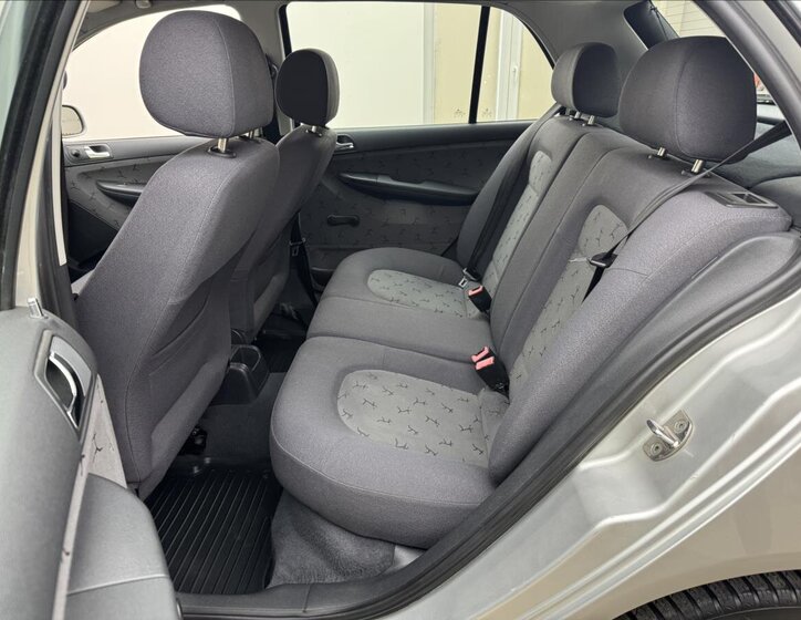 Škoda Fabia Hatchback 1,4 l 50 kw