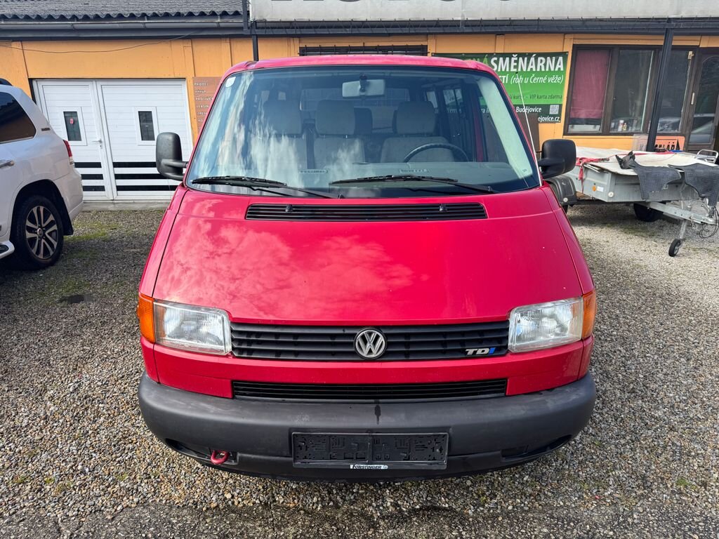Volkswagen Transporter Kombi 2,5 l 65 kw