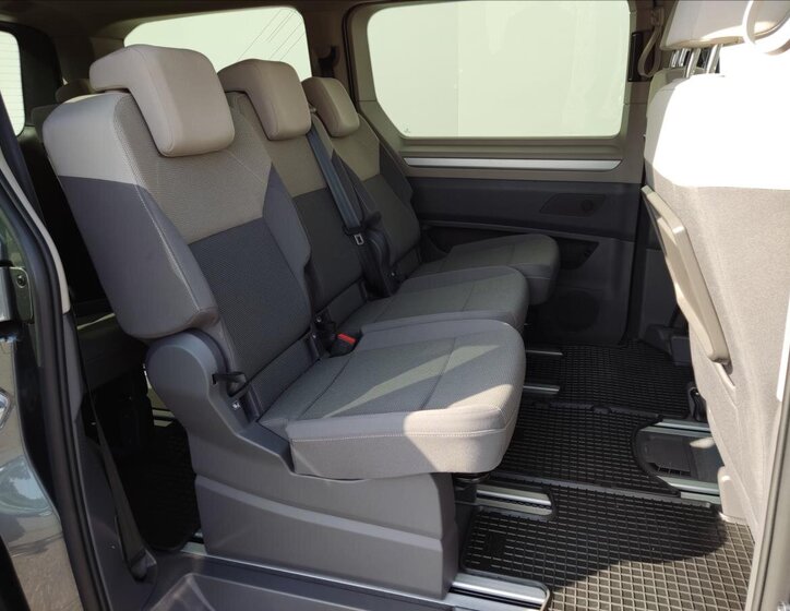 Volkswagen Multivan MPV 2,0 l 110 kw