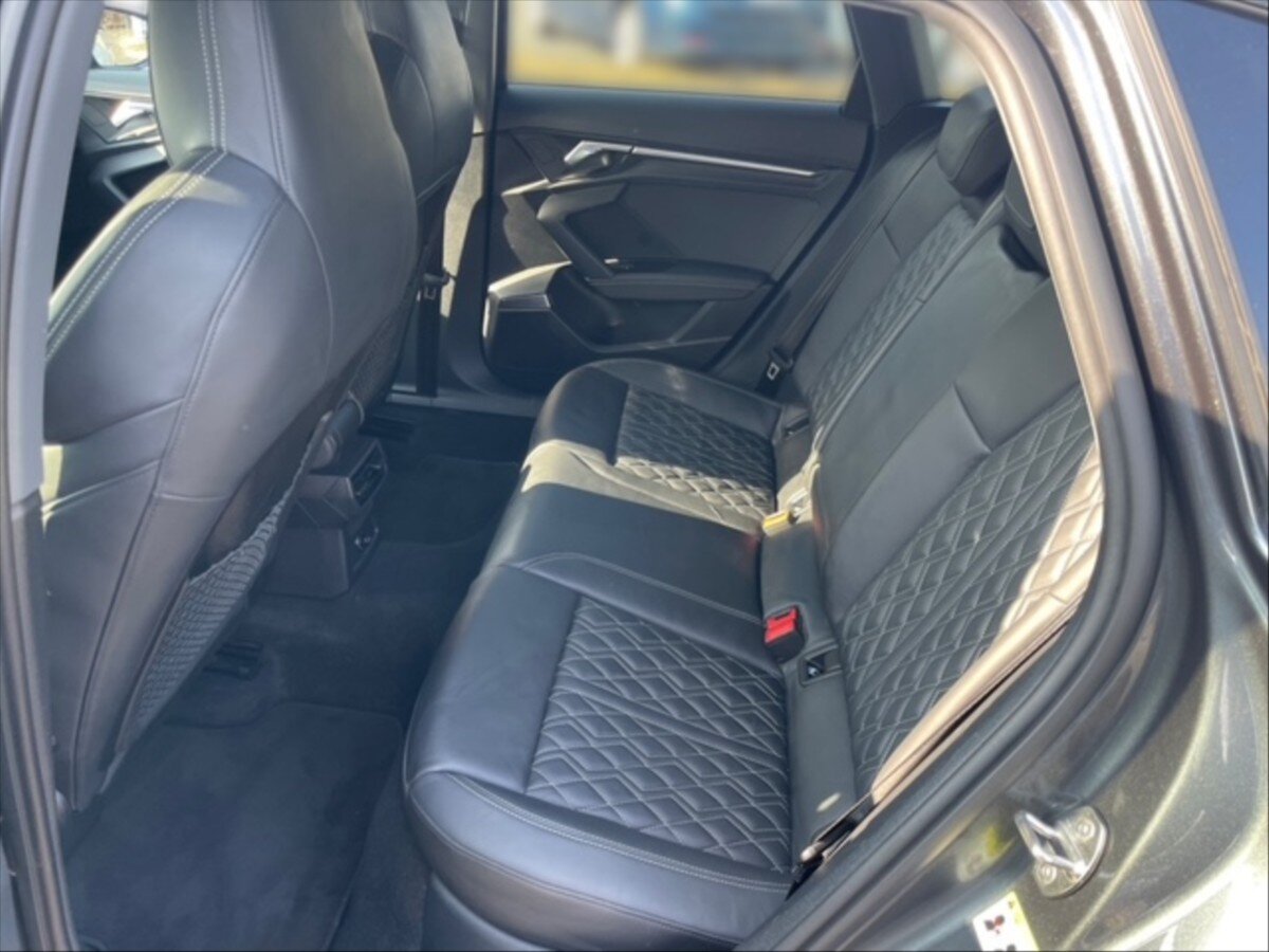 Audi S3 Hatchback 2,0 l 228 kw