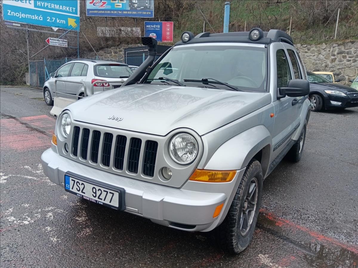 Jeep Cherokee Kombi 2,8 l 120 kw