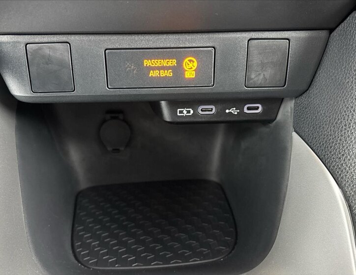 Toyota Yaris Hatchback 1,5 l 68 kw