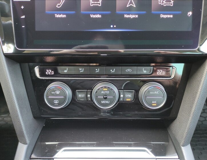 Volkswagen Passat Kombi 2,0 l 110 kw