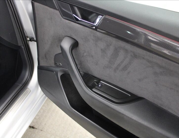 Škoda Superb Kombi 2,0 l 110 kw