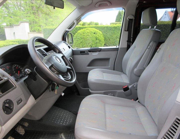 Volkswagen Transporter Ostatní 2,5 l 96 kw