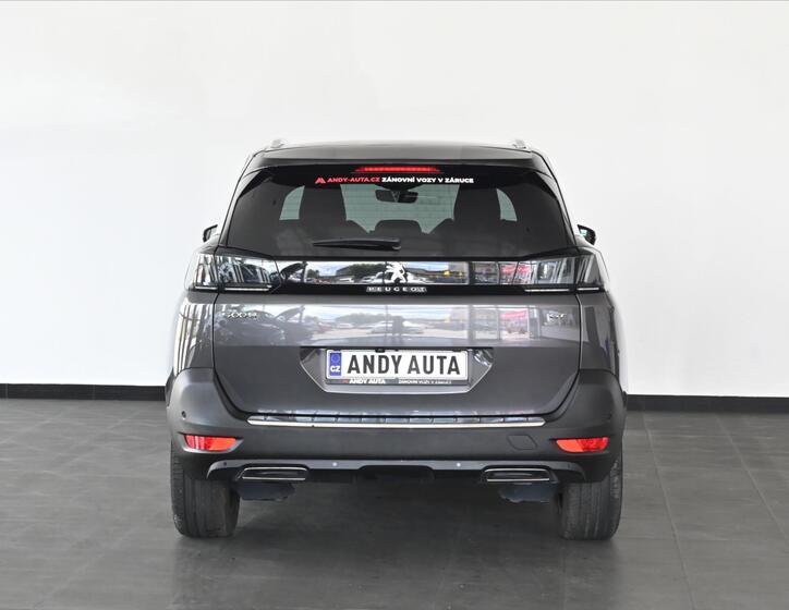 Peugeot 5008 4