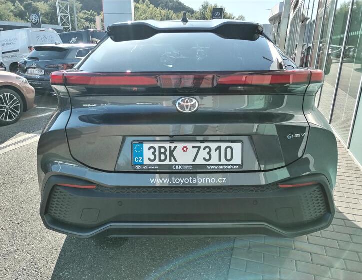 Toyota C-HR 6