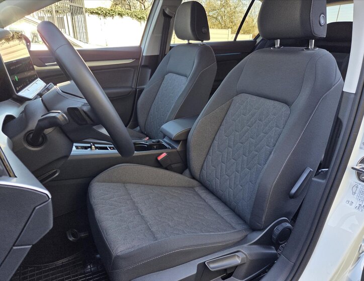 Volkswagen Golf Hatchback 1,5 l 110 kw