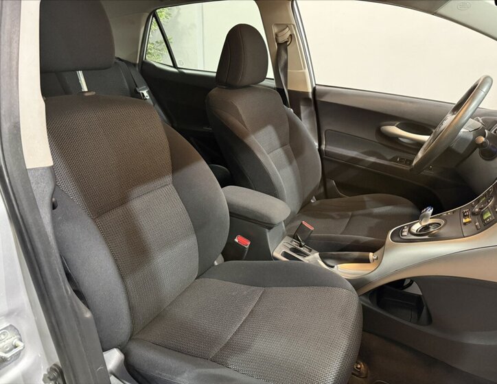 Toyota Auris Hatchback 1,8 l 73 kw