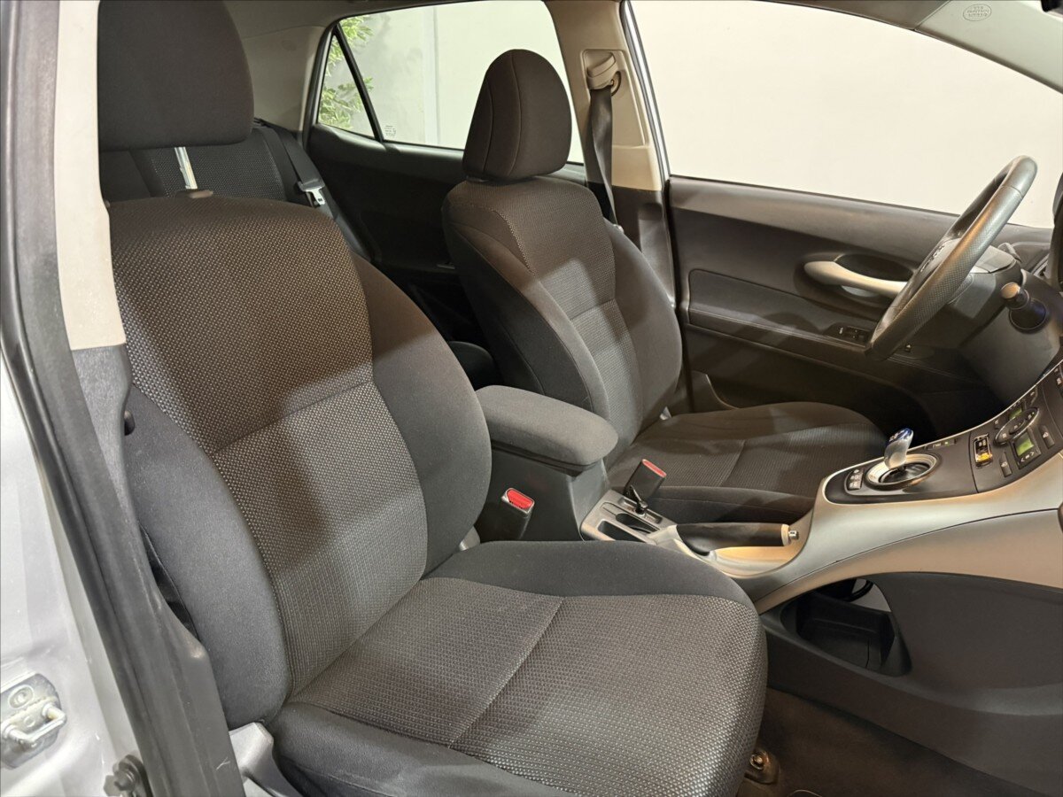 Toyota Auris Hatchback 1,8 l 73 kw