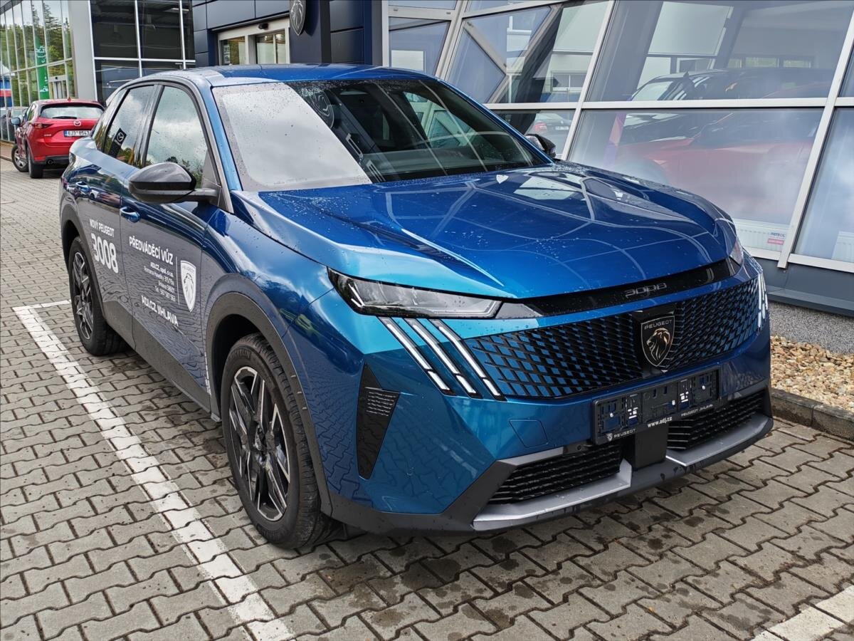 Peugeot 3008 SUV / Terénní 1,2 l 107 kw