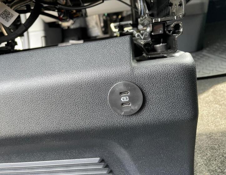 Volkswagen Caravelle 31