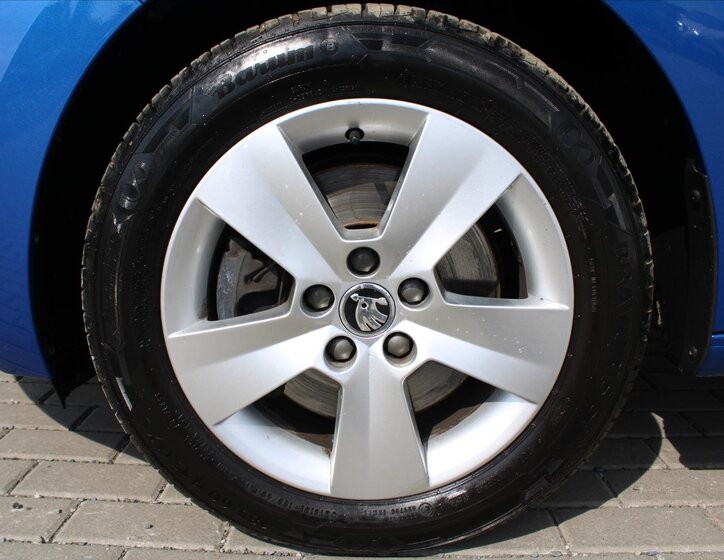 Škoda Rapid Liftback 999,0 81 kw