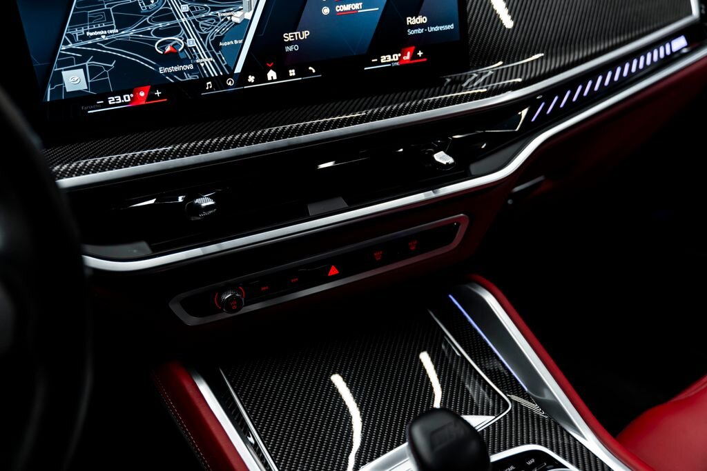 BMW X6 SUV / Terénní 4,4 l 460 kw