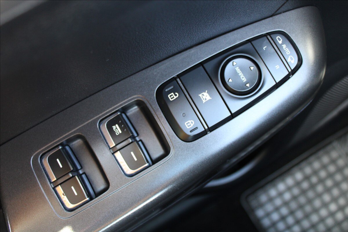 KIA Sportage SUV / Terénní 2,0 l 136 kw