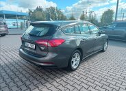 Ford Focus Kombi 999,0 92 kw