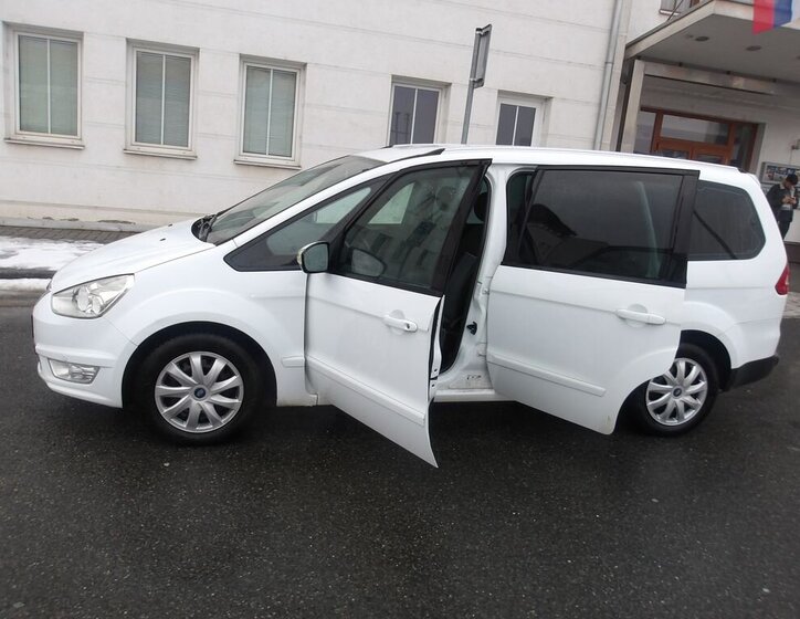 Ford Galaxy MPV 2,0 l 107 kw