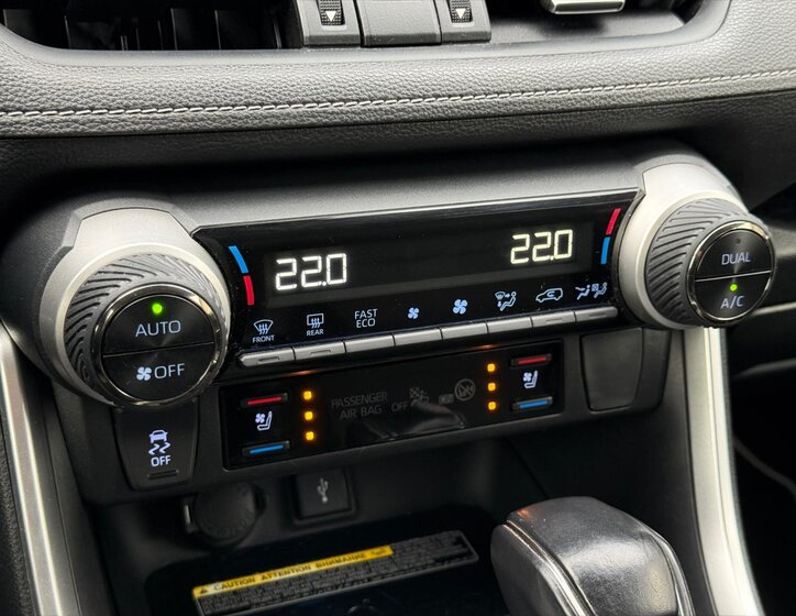 Toyota RAV4 SUV / Terénní 2,5 l 131 kw