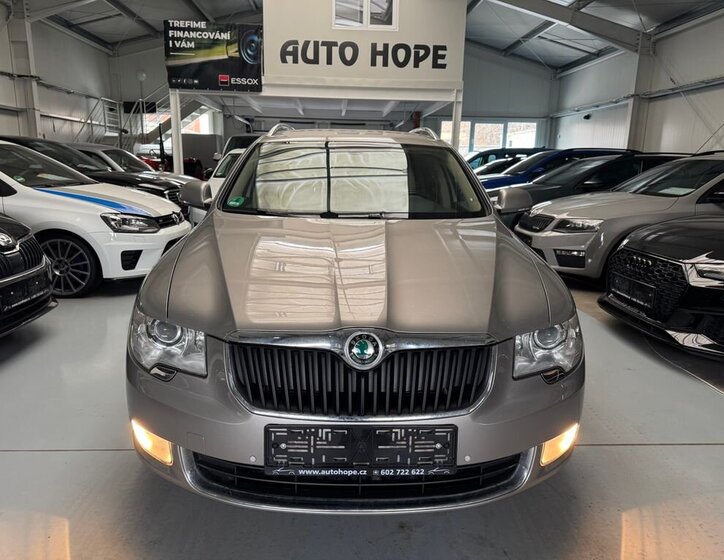 Škoda Superb Kombi 3,6 l 191 kw
