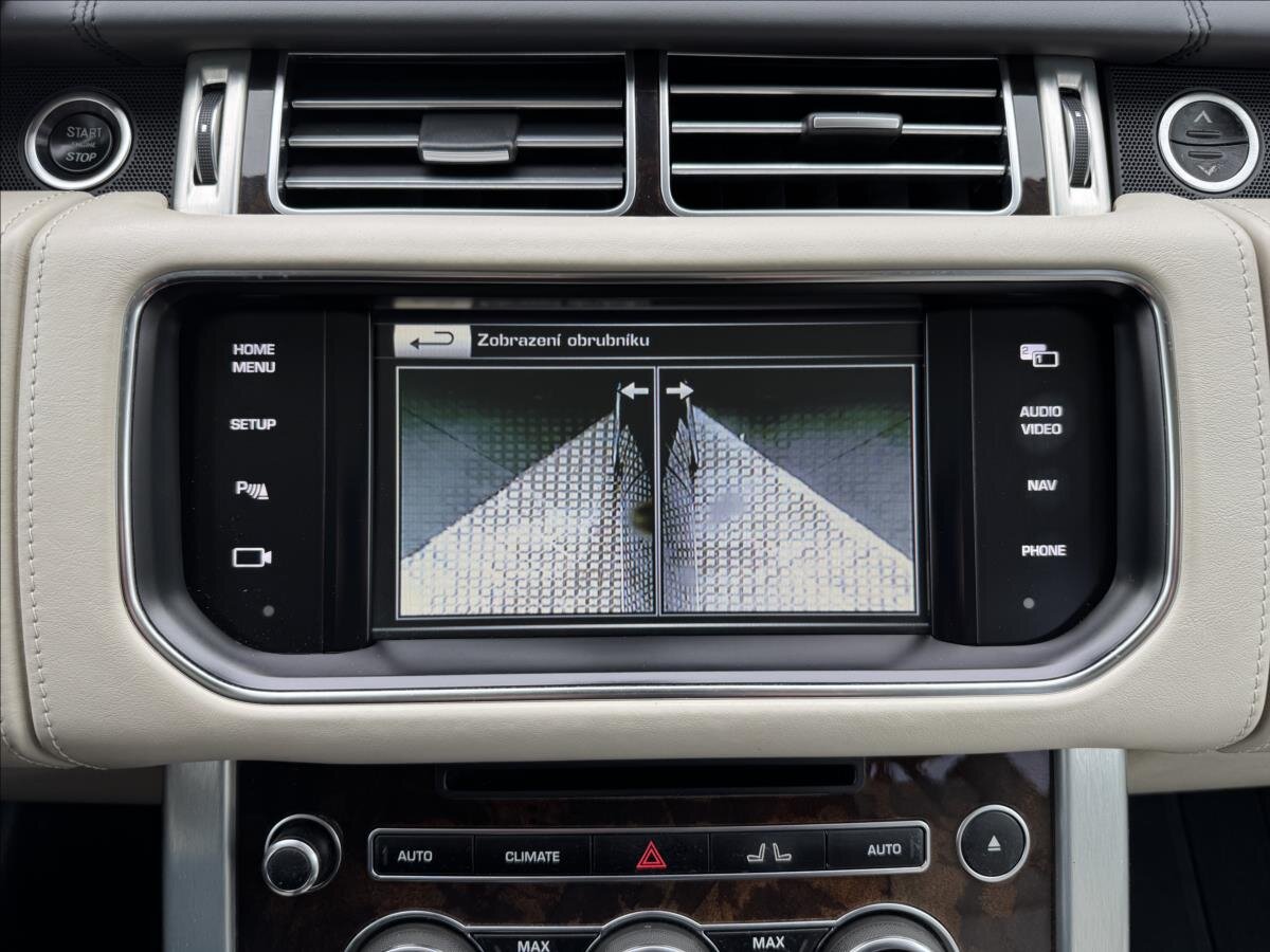 Land Rover Range Rover SUV / Terénní 4,4 l 250 kw