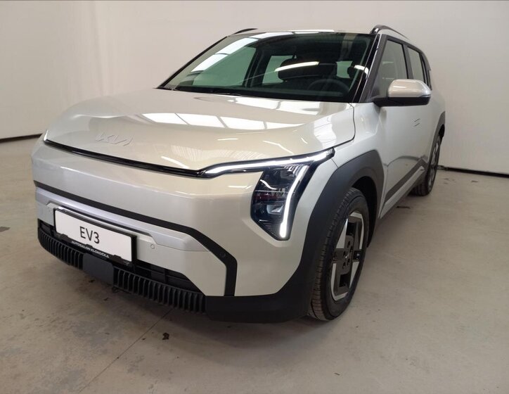 KIA EV3 SUV / Terénní 0,0 150 kw