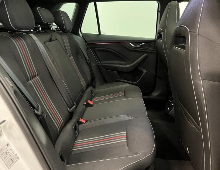 Škoda Kamiq SUV 999,0 85 kw