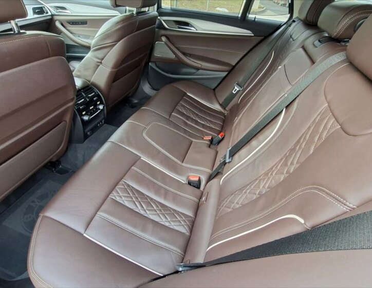 BMW Řada 5 Kombi 2,0 l 140 kw