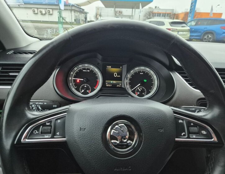 Škoda Octavia 14