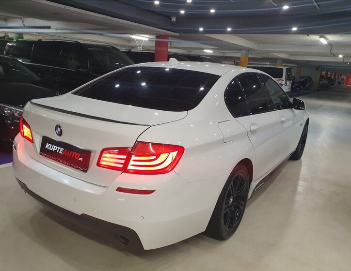 BMW Řada 5 Sedan / Limuzína 3,0 l 230 kw