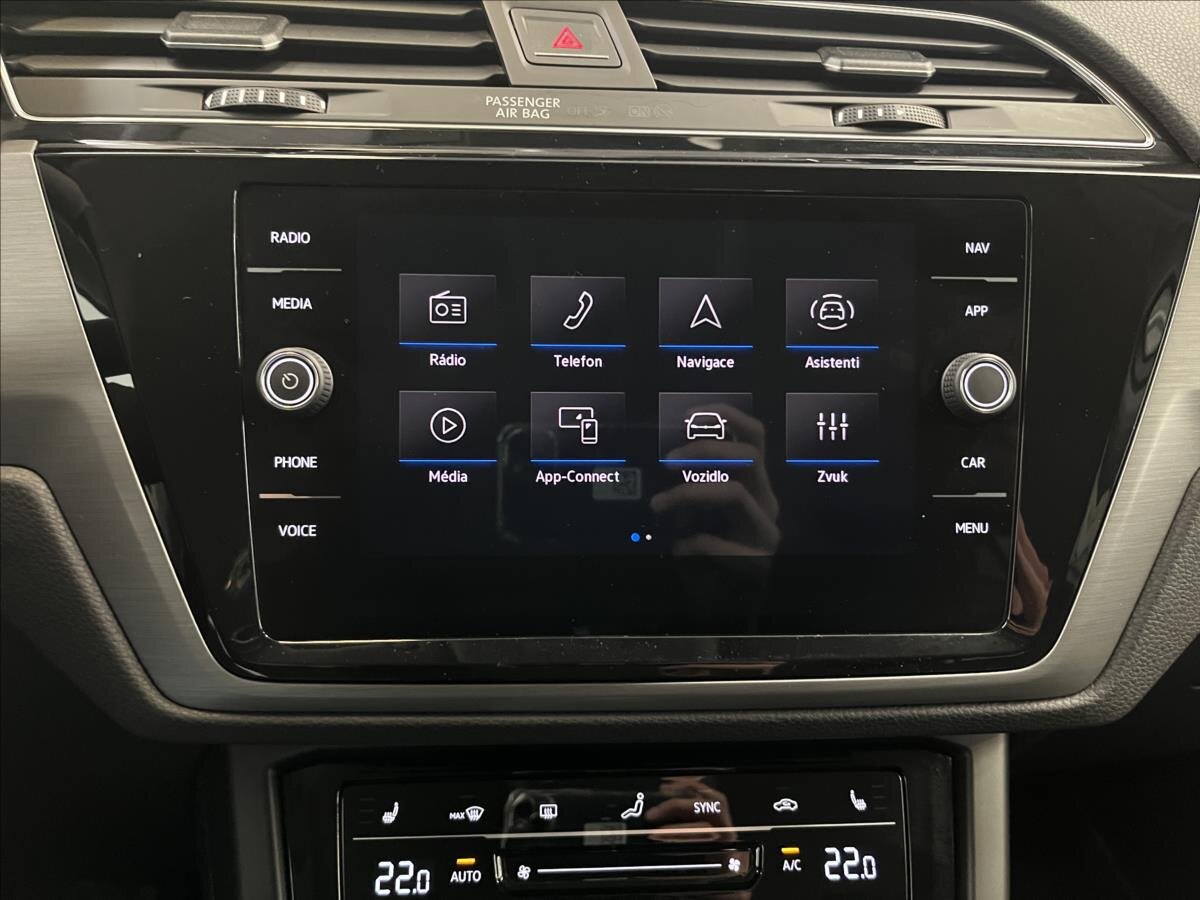 Volkswagen Touran MPV 1,5 l 110 kw