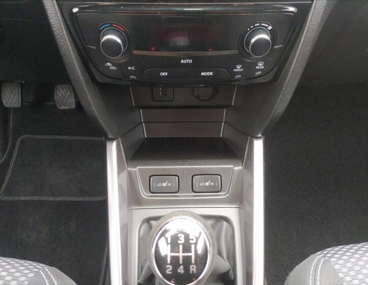 Suzuki Vitara 14