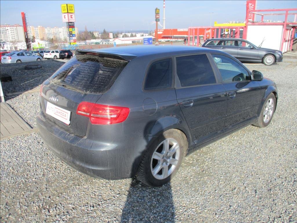 Audi A3 Hatchback 1,6 l 77 kw