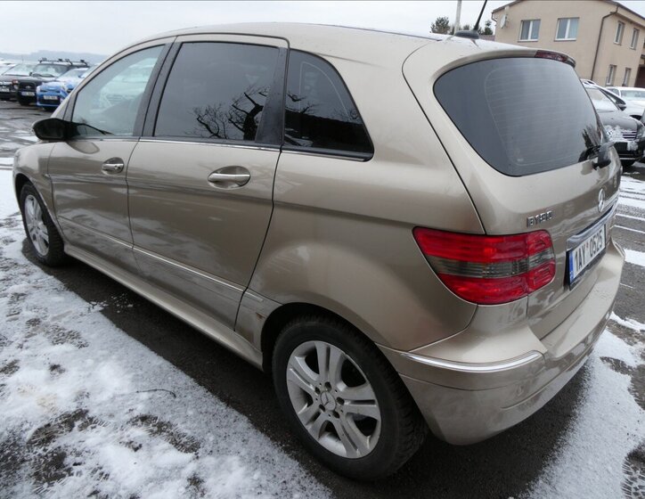 Mercedes-Benz Třídy B Hatchback 2,0 l 80 kw