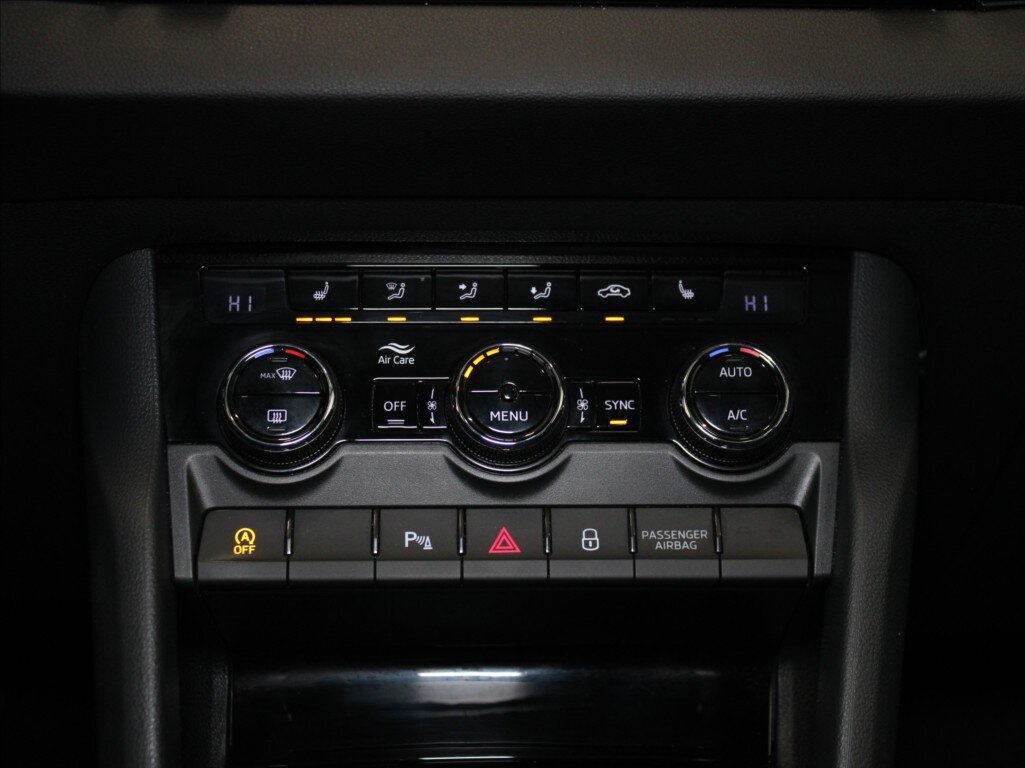 Škoda Karoq SUV 1,6 l 85 kw