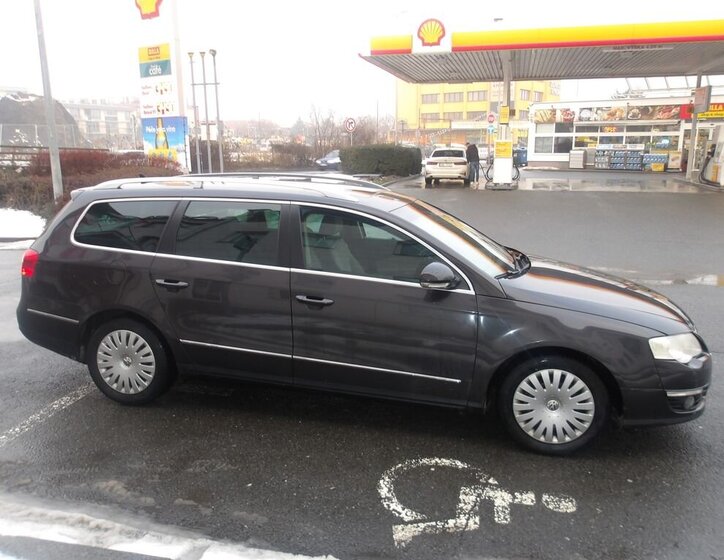 Volkswagen Passat Kombi 2,0 l 103 kw
