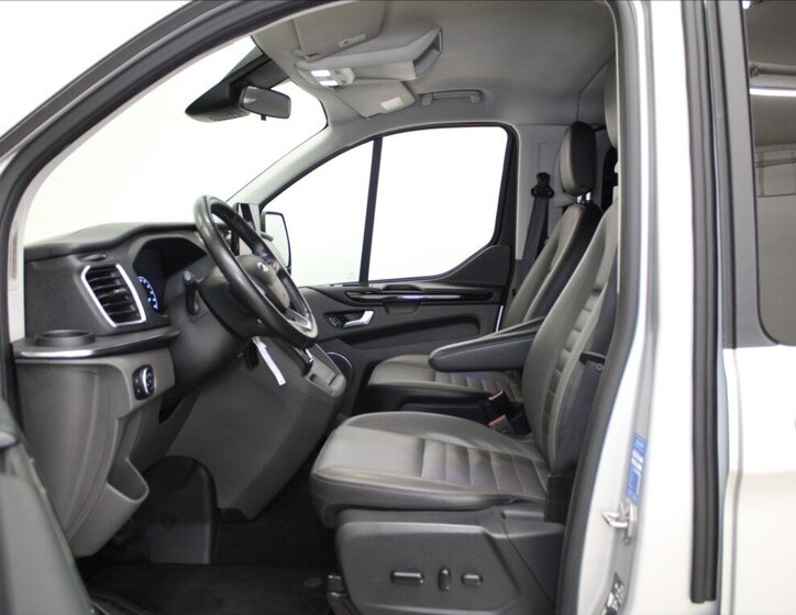 Ford Tourneo Custom MPV 2,0 l 136 kw