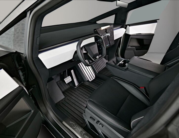 Tesla Ostatní SUV 0,0 450 kw