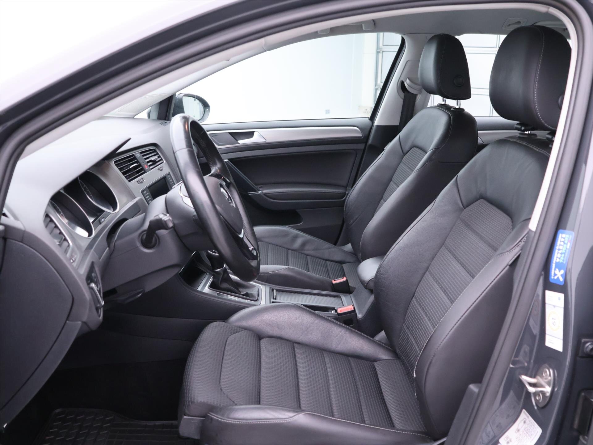 Volkswagen Golf Kombi 1,6 l 81 kw