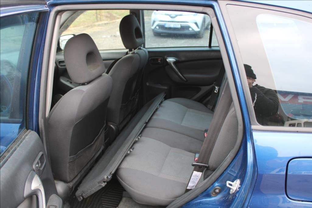 Toyota RAV4 Ostatní 2,0 l 85 kw