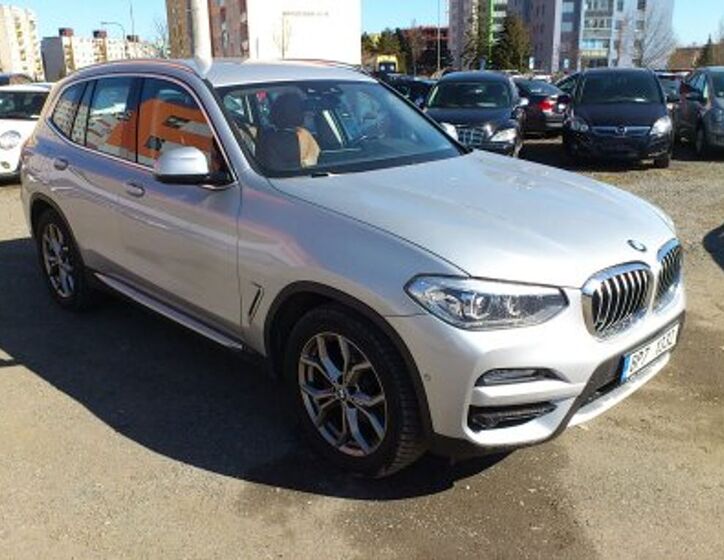 BMW X3 8