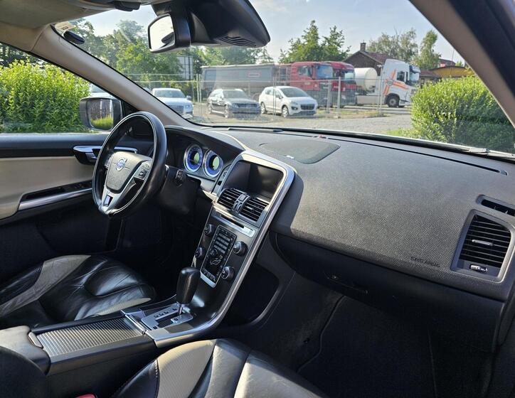 Volvo XC60 43