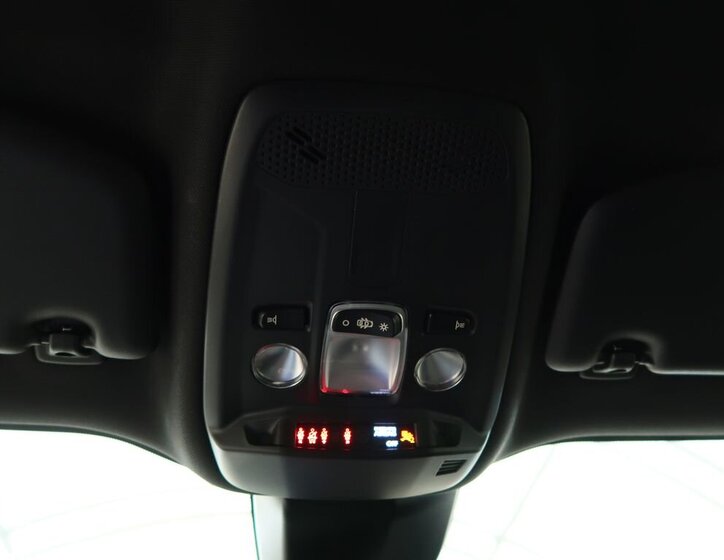 Peugeot 2008 SUV 1,2 l 74 kw