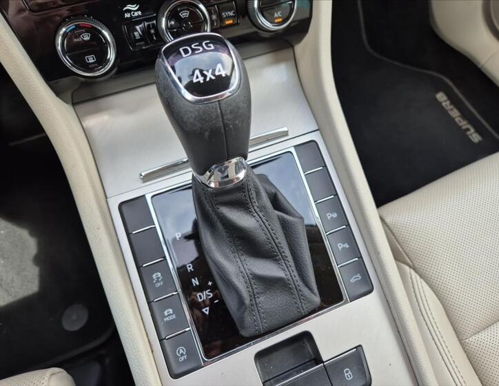 Škoda Superb 15