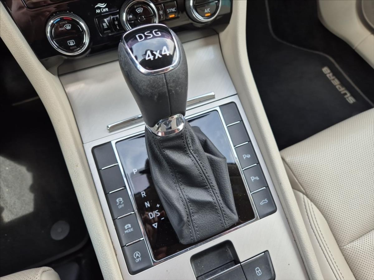 Škoda Superb
