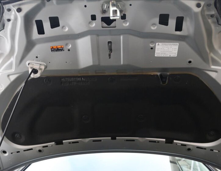 Mitsubishi Outlander 65