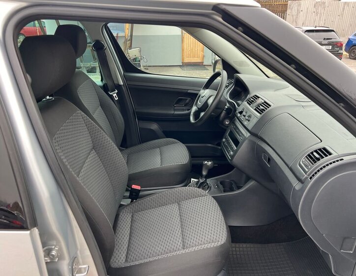 Škoda Roomster 9
