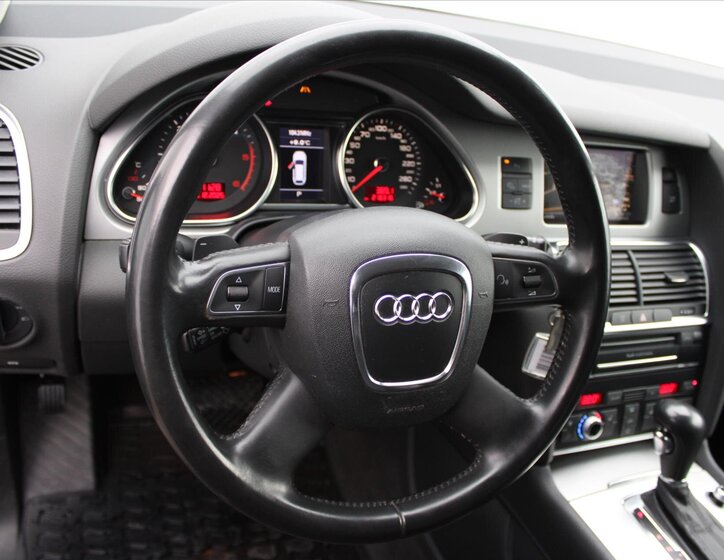 Audi Q7 SUV 4,1 l 250 kw